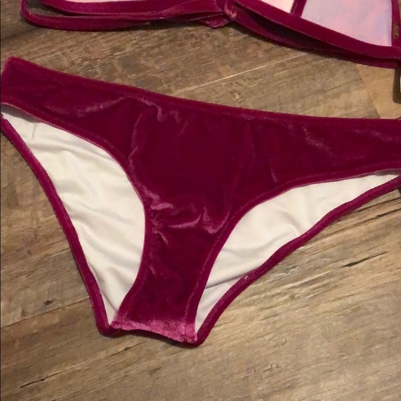 New VS Pink Velvet Bikini - Picture 4 of 5